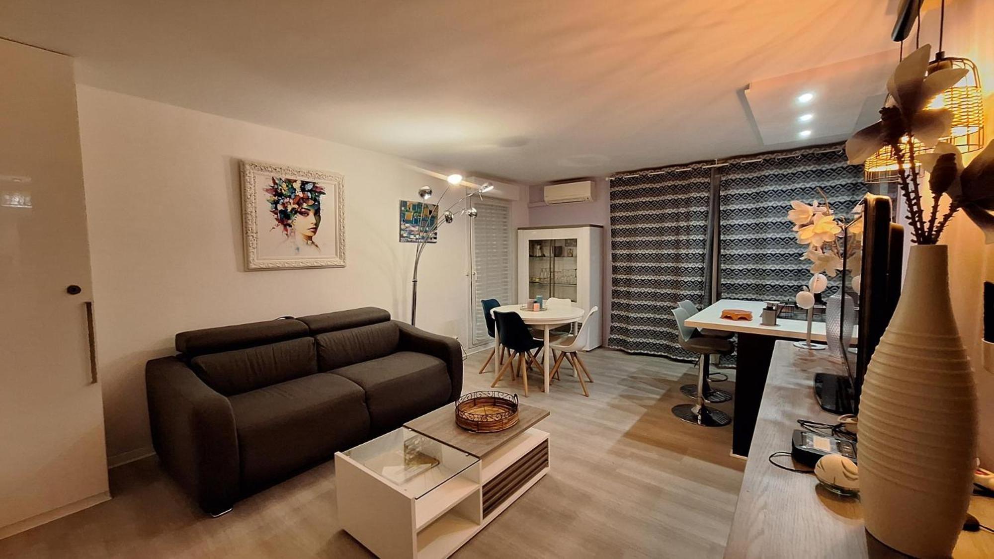 Charmant Appartement Residentiel Avec Terrasse, Jardin Privatif Et Piscine A Cannes Exteriér fotografie